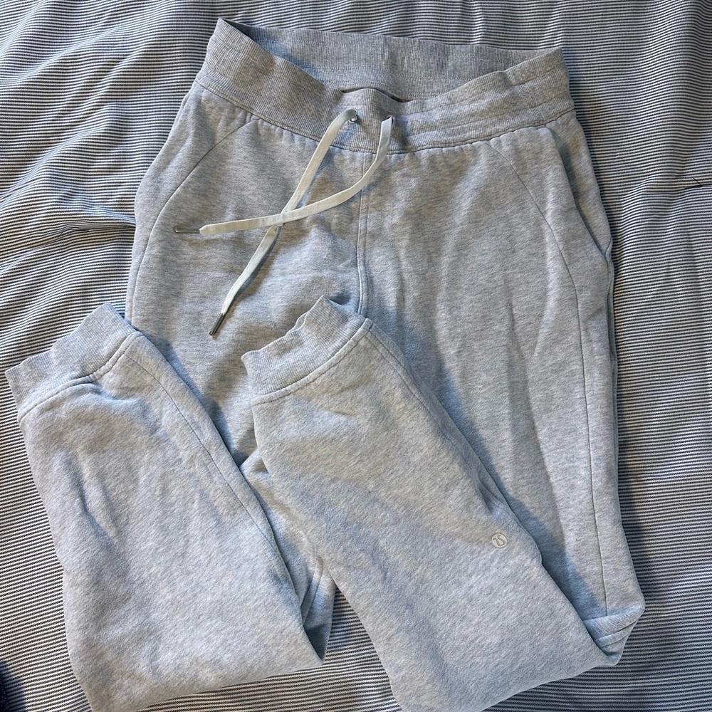 Lululemon scuba high rise joggers heather grey size 6